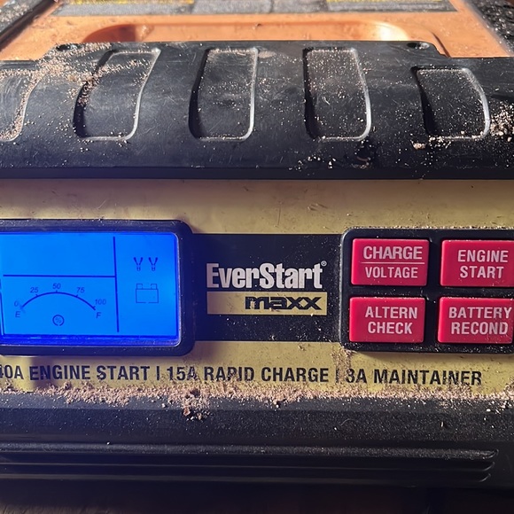 Battery charger like new - Picture 4 of 4